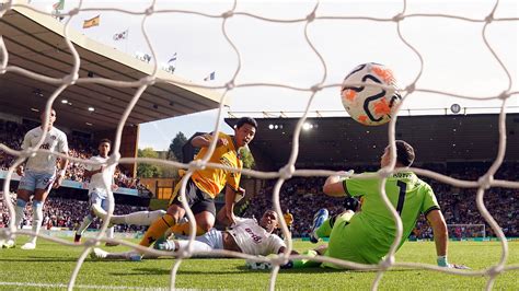 Wolves hold Aston Villa to 1-1 draw in Premier League